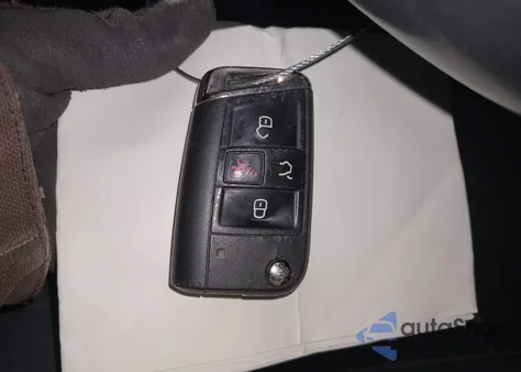 2018 Volkswagen Tiguan 2.0T Se/2.0T Sel из США, поврежденный, VIN 3VV2B7AX8JM133676